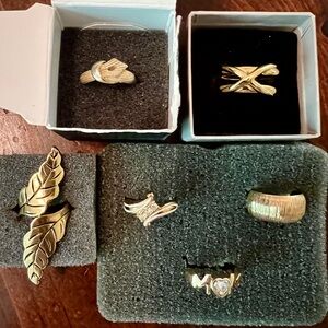 Six Vintage Avon rings 80’s and 90’s.